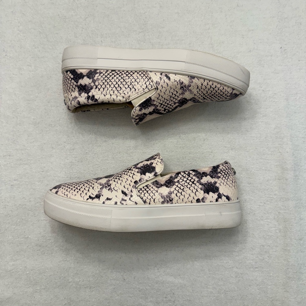 Steve Madden Snakeskin Slip On Platform Sneakers Casual Comfort Women’s 9.5M - Picture 7 of 7